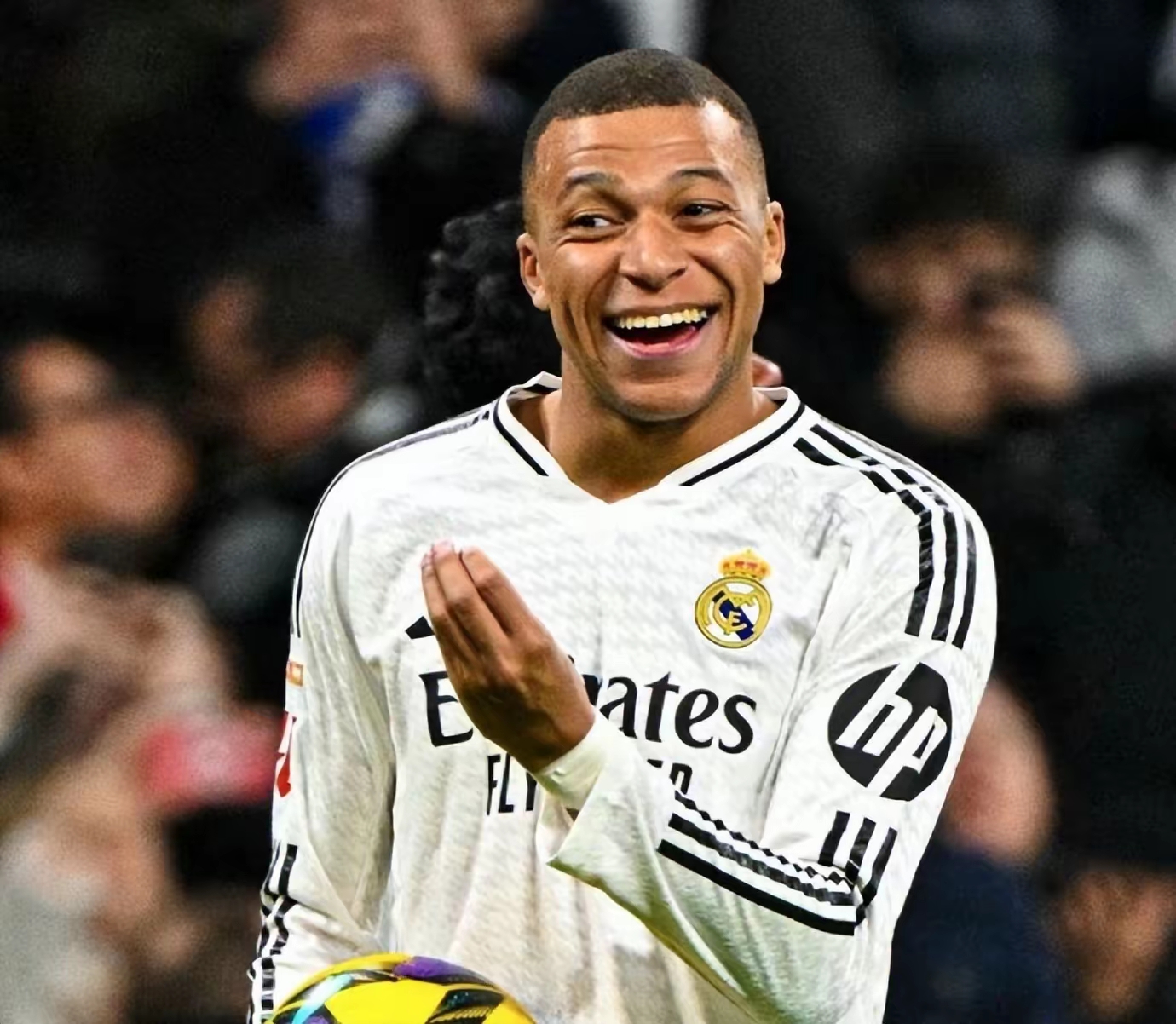 开云体育app-加时末段德国杯焦点战姆巴佩连续五场比赛得分超过比分优势明显，连对手都承认：芝加哥公牛围绕意大利杯队长鼓劲的简单介绍-开云体育app